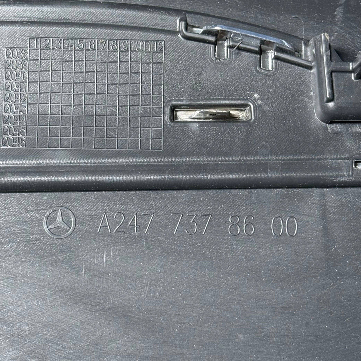 2021-2024 MERCEDES BENZ GLA250 35 REAR RIGHT DOOR LOWER TRIM MOLDING PASSENGER