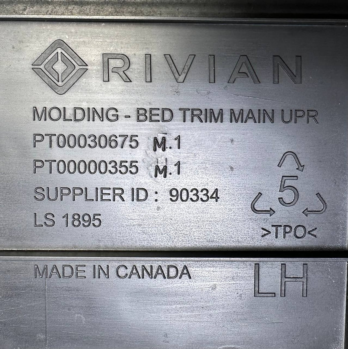 2022 2023 2024 2025 RIVIAN R1T MOLDING BED TRIM MAIN UPPER LEFT DRIVER OEM USED