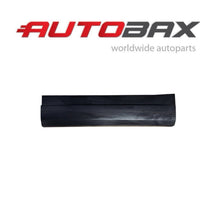 2024 2025 2026 HYUNDAI SANTA FE FRONT RIGHT PASSENGER DOOR LOWER TRIM MOLDING