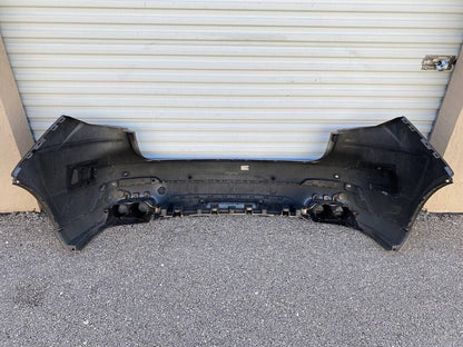 2017 2018 MASERATI LEVANTE REAR BUMPER COVER W/ LOWER VALANCE W/ MUFFLER EXHAUST