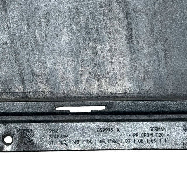 2019 2020-2023 ROLLS ROYCE CULLINAN REAR BUMPER LEFT DRIVER COVER END PANEL