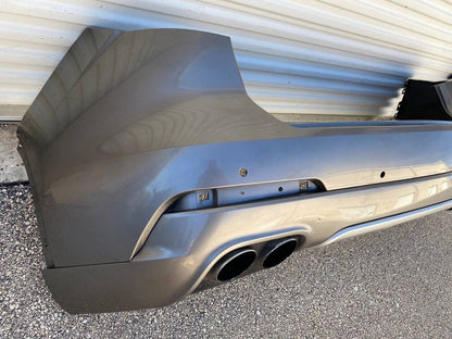 2017 2018 MASERATI LEVANTE REAR BUMPER COVER W/ LOWER VALANCE W/ MUFFLER EXHAUST