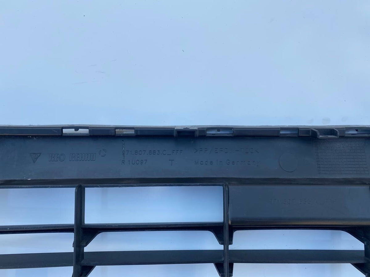 2017 2018 2019 2020 PORSCHE PANAMERA 971 FRONT BUMPER LOWER CENTER GRILLE GRILL