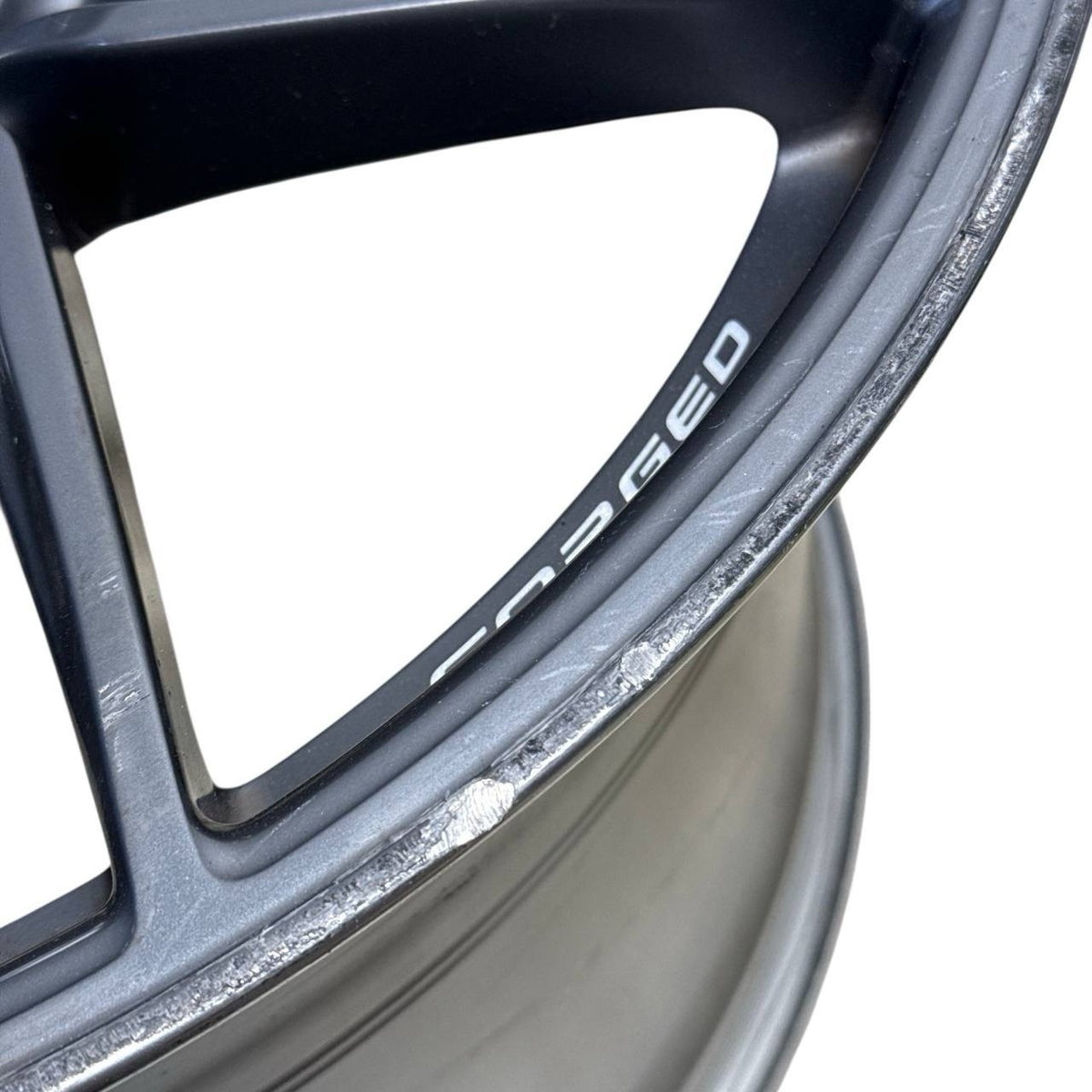 2020 2021 2022-2026 CHEVROLET CORVETTE WHEEL RIM ORIGINAL FACTORY R21 13J ET40