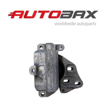 2020 2021-2024 MERCEDES-BENZ CLA 180 W118 AMG ENGINE BRACKET MOUNT SUPPORT LEFT