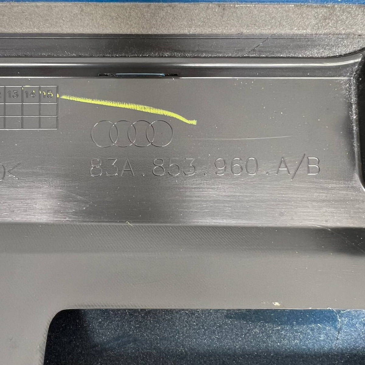 2019 2020 2021 2022 AUDI Q3 FRONT RIGHT DOOR LOWER MOLDING TRIM OEM USED