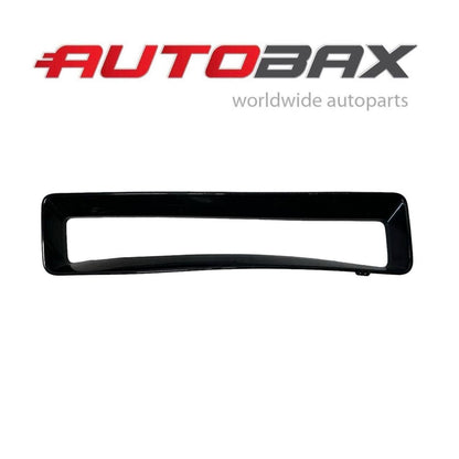 LAND ROVER FRONT AIR DUCT MOLDING TRIM OEM USED L8B11-17E836-A