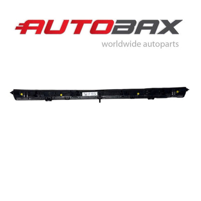 2025 2026 2027 TESLA MODEL Y JUNIPER CENTER DAYLIGHT LIGHT BAR DRL OEM USED