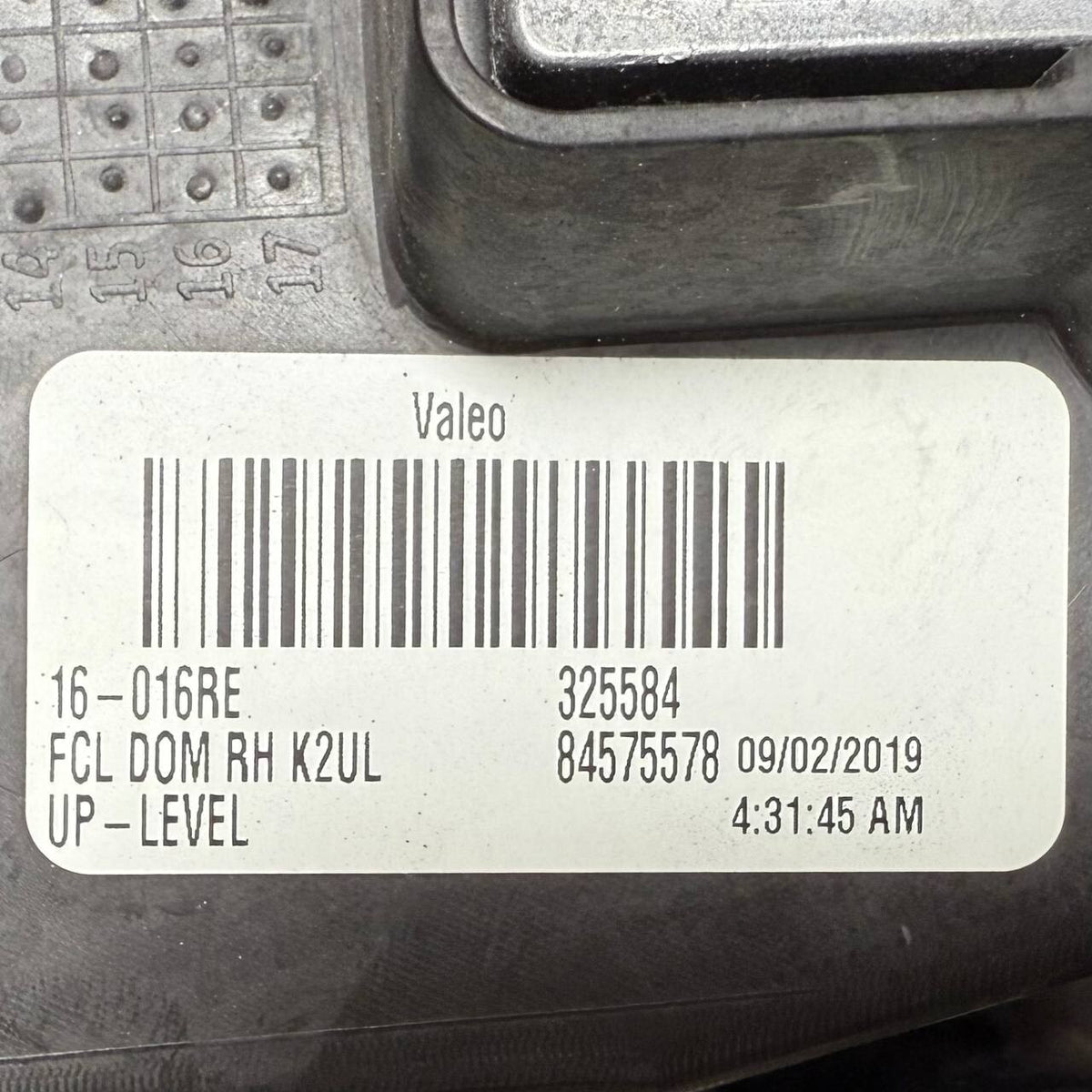2015 2016-2020 CADILLAC ESCALADE FRONT RIGHT FOG LIGHT TURN SIGNAL PASSENGER OEM